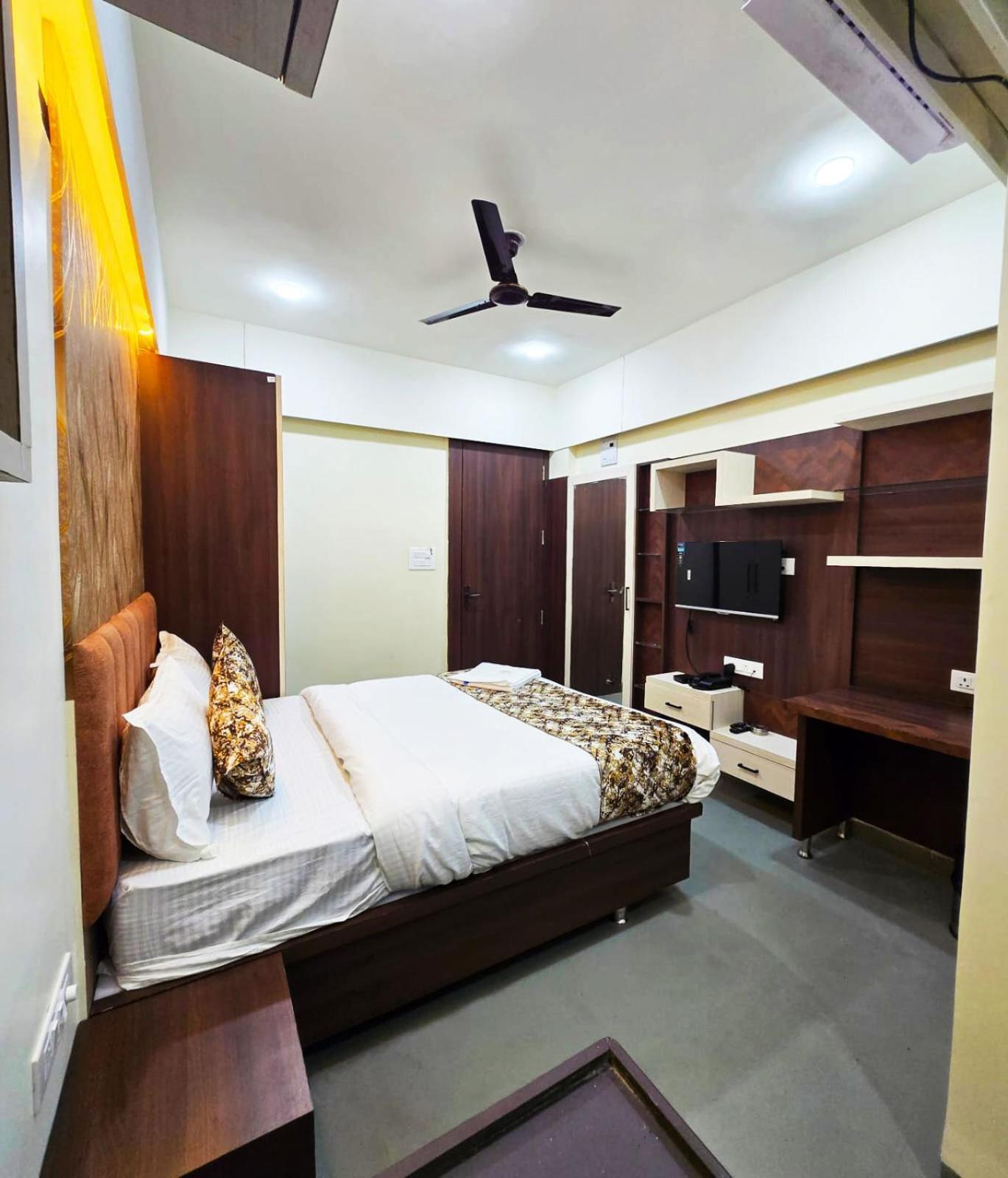 Hotel Nexus Indore Luaran gambar
